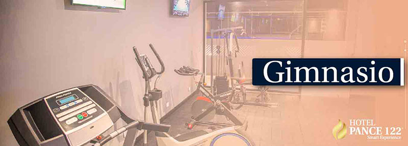 Gimnasio del Hotel Pance 122 ubicado en la terraza
