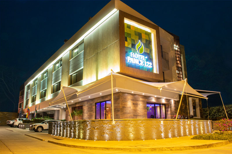 Fachada Hotel Pance sur 122
